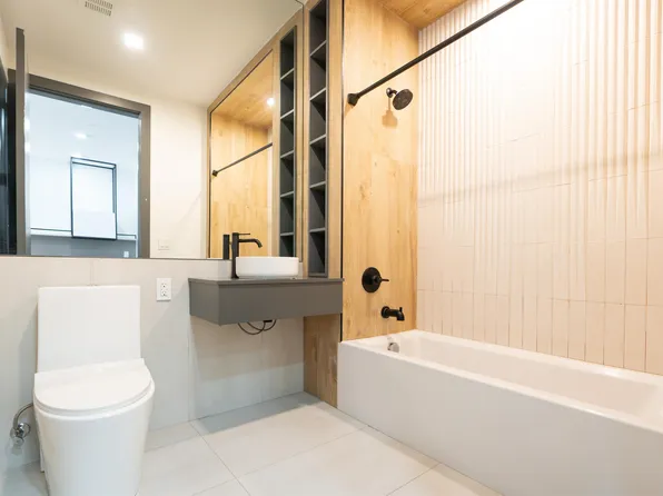 424 Arlington Avenue image 23 of 25