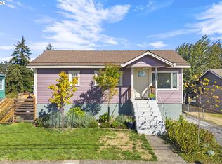 390 S 7th St, Saint Helens, OR 97051