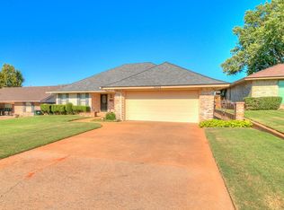 3609 Sunvalley Dr, Midwest City, OK 73110