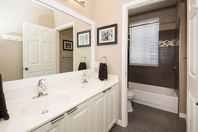 1st image of 707 Heritage Way