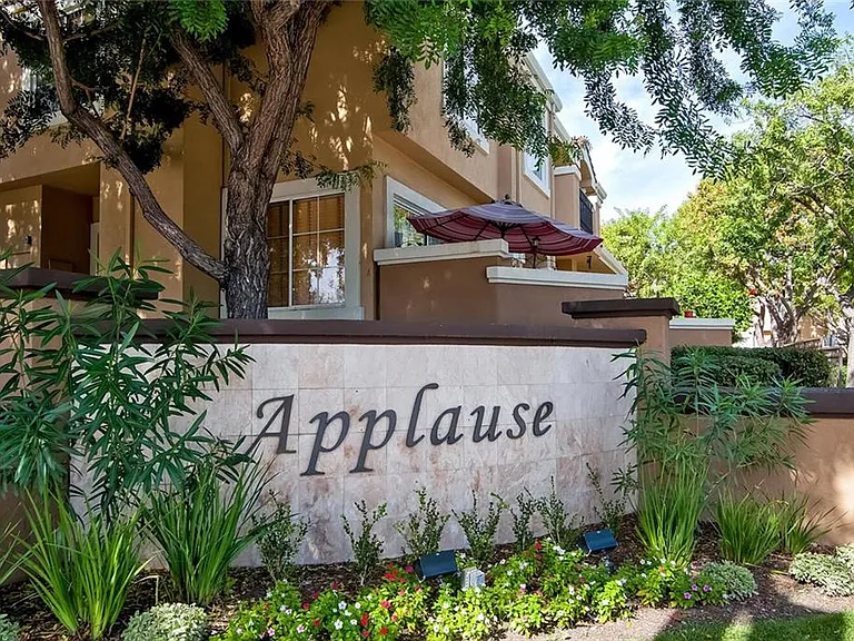 3 Opera Ln — Photo 30