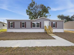 1560 NE 162nd St, Citra, FL 32113