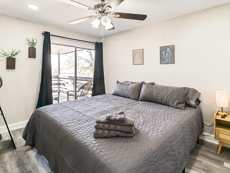 1005 Summer Court Cir #D — Photo 8
