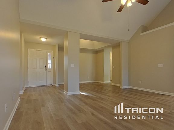 3rd image of 216 Turtle Creek Dr