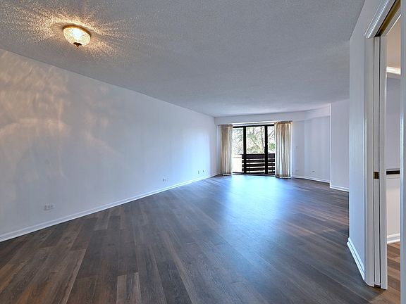 3rd image of 706 Waukegan Rd #C203