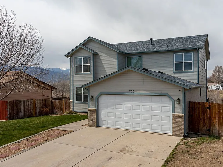 1130 Pond Side Dr — Photo 3