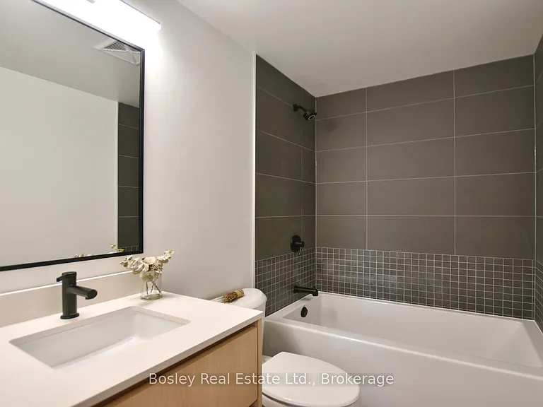 31 Huron St #227 — Photo 29