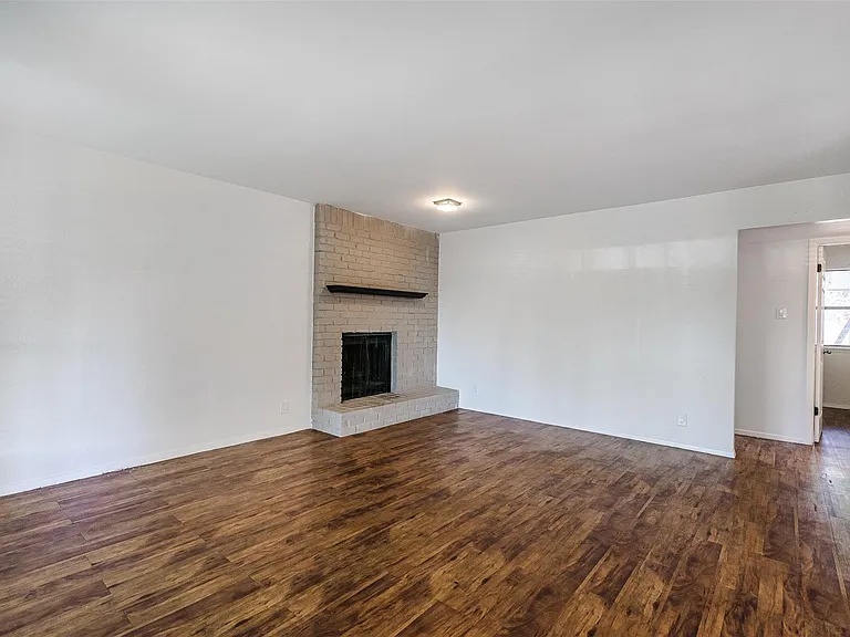 2106 Lamplight Village Cir #A — Photo 6