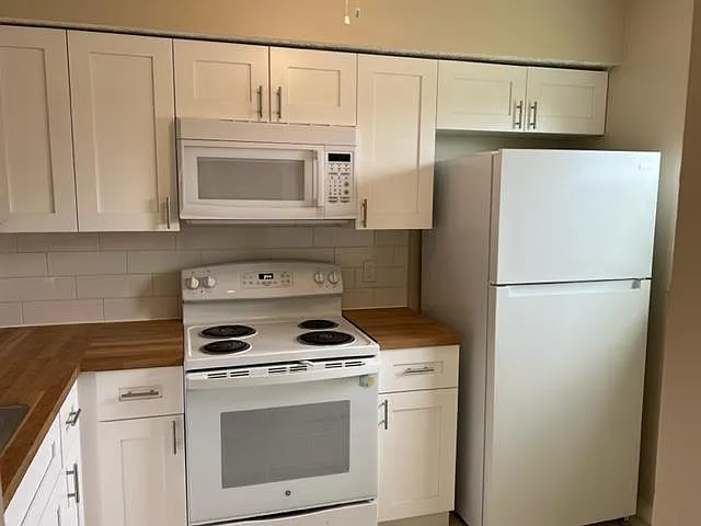 5920 Sun Glo Ave #28 — Photo 8