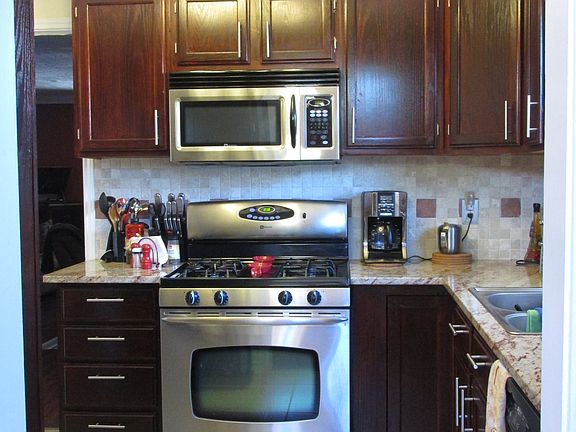 4th image of 4807 Glass Mountain Dr
