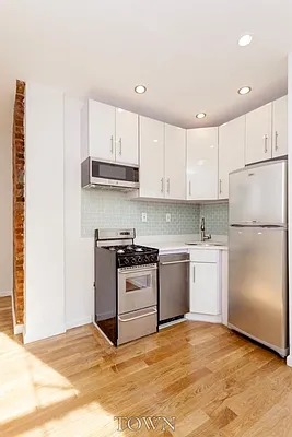 Rented by Town Residential | media 21