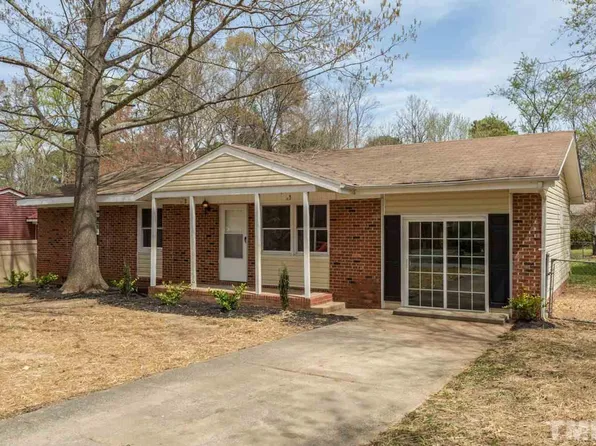 3104 Burntwood Cir, Raleigh, NC 27610