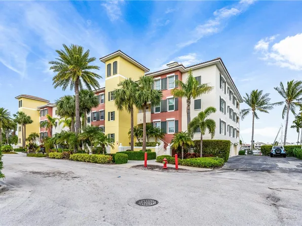 1215 Marina Village Cir APT 202, Vero Beach, FL 32967