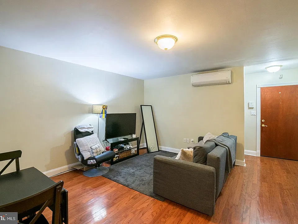 2504 S Broad St #1