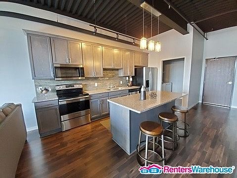 3rd image of 523 W Saint Germain St Unit 409