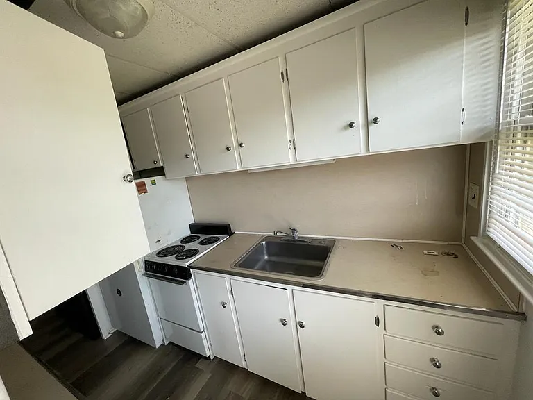 5707 Woodward St #6 — Photo 5