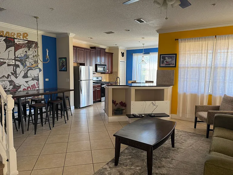 860 Assembly Ct — Photo 16