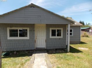 420 25th St, Myrtle Point, OR 97458