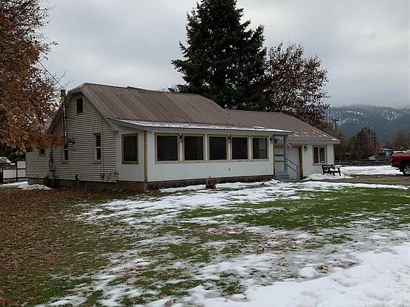 2nd image of 701 W Chewelah Ave