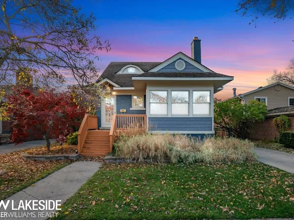 22612 Manor St, Saint Clair Shores, MI 48081