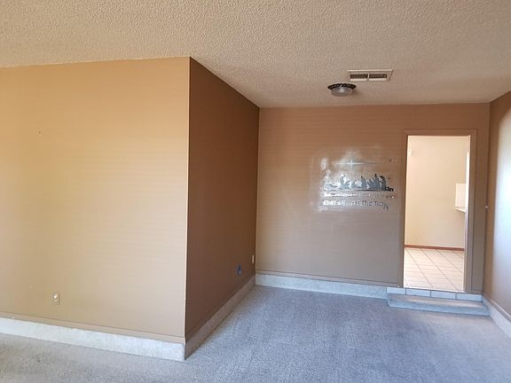 5th image of 3237 Fairway Dr