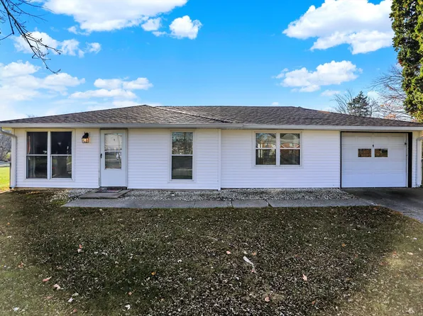 284 Meadow Dr, Greenwood, IN 46142