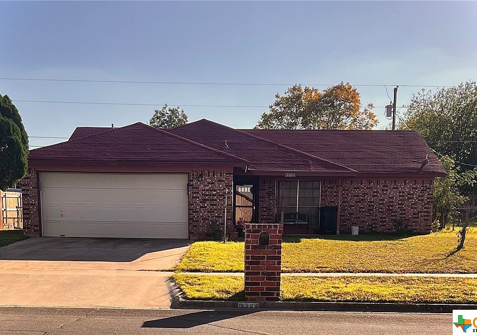 1st image of 1504 Farhills Dr