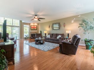 1036 Hummingbird Way, Bartlett, IL 60103