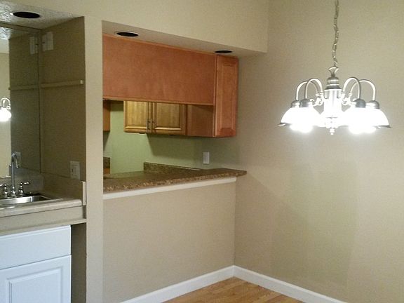 3rd image of 634 Saint Johns Ct N Unit 634