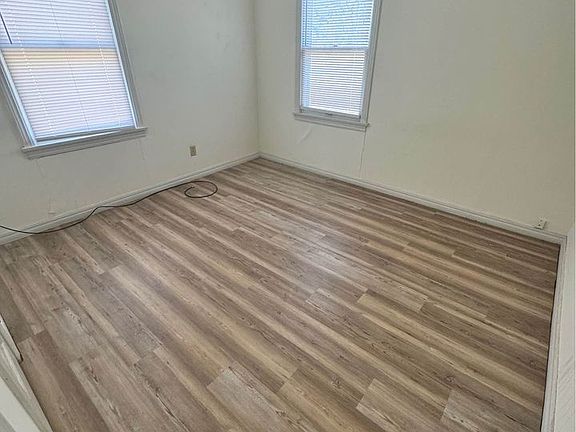 5th image of 2509 W Oklahoma Ave #1
