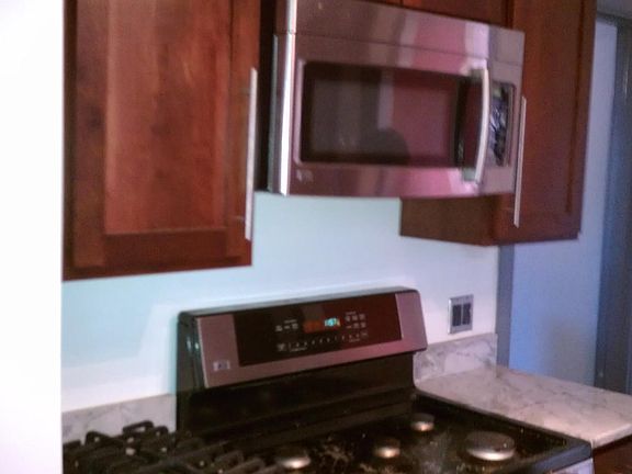 Kitchen 1st FLR with gas range. #1