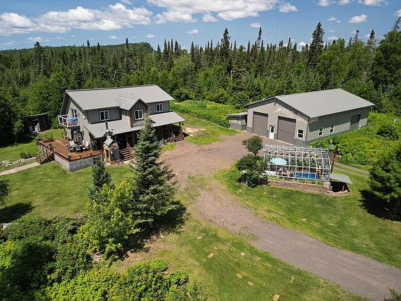 3rd image of 1339 Tom Lake Rd