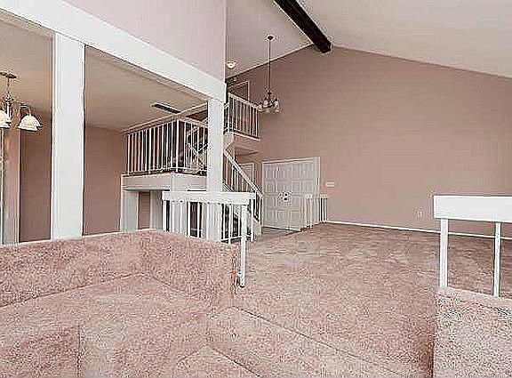5th image of 3130 Castle Rock Ln