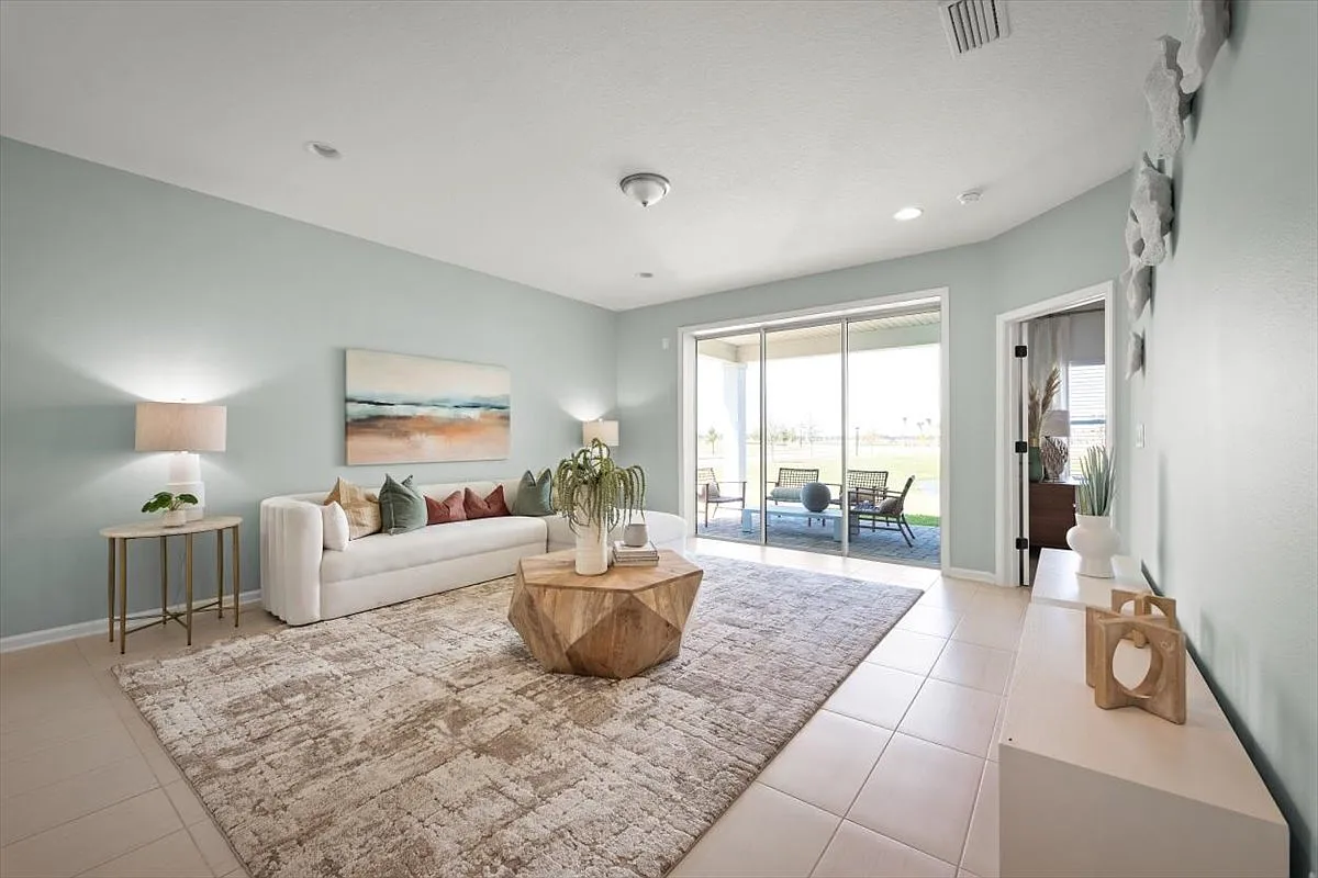 19 Goldcrest Way St — Photo 3