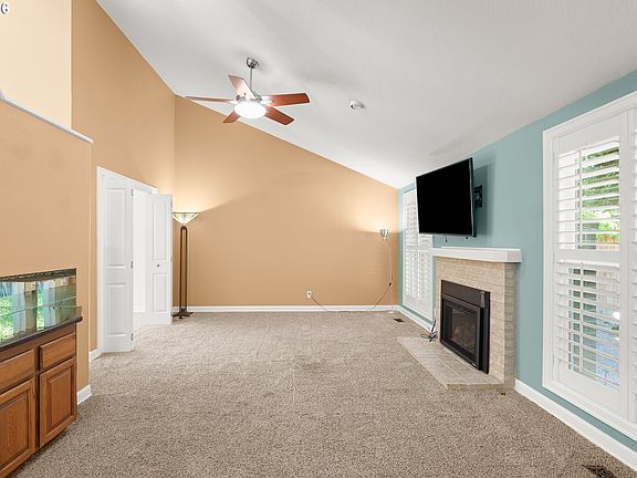 4th image of 7859 SW Raintree Dr