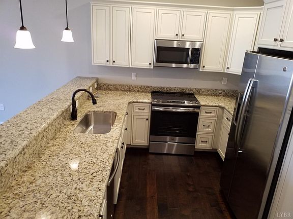4th image of 1309 Emerald View Ct