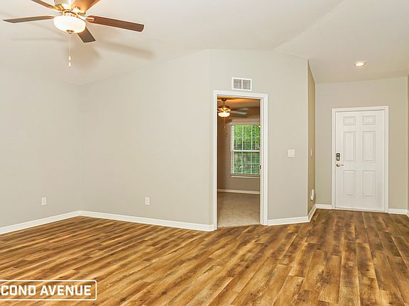4th image of 14203 Brisk Ave