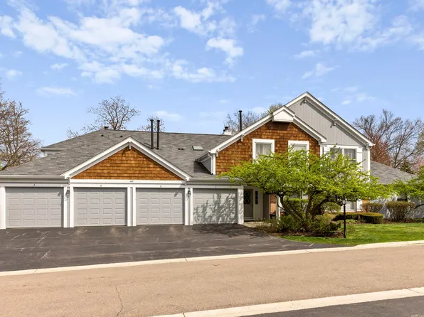 1667 Grosvenor Cir Unit A, Wheaton, IL 60189