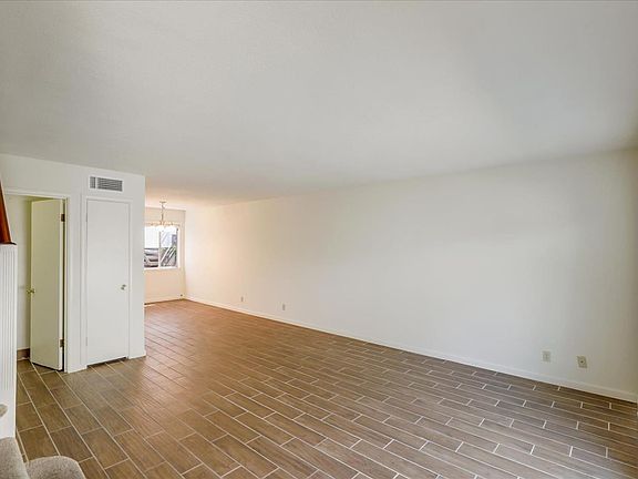 4th image of 2022 Trousdale Dr #7