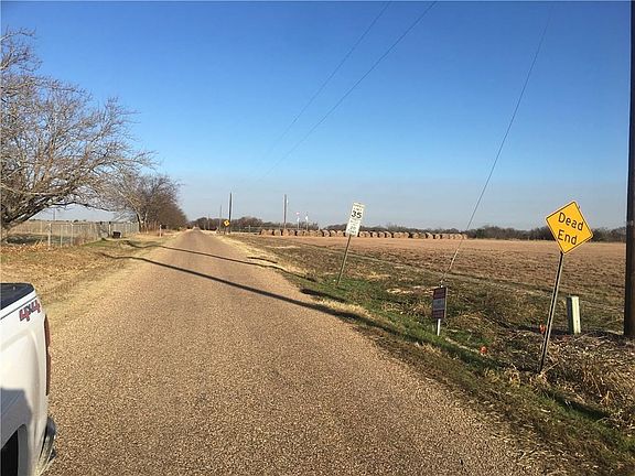 3rd image of 118 Shorty Ln