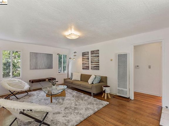4th image of 3519 Lamp St