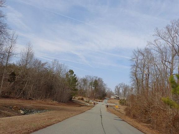 4th image of 2656 Sudie Dr