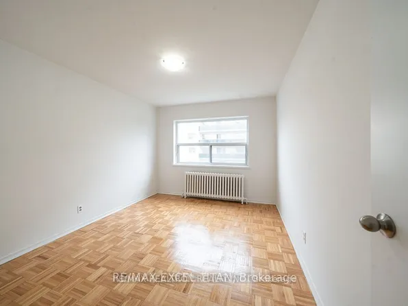 2049 Prospect St #53, Burlington, ON L7R 1Z2