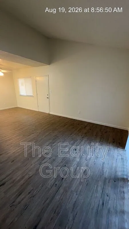 2 bed, 1.0 bath, 816 sqft, $1,200 — Photo 4