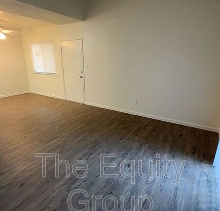 4th image of 1322 W Elowin Ave