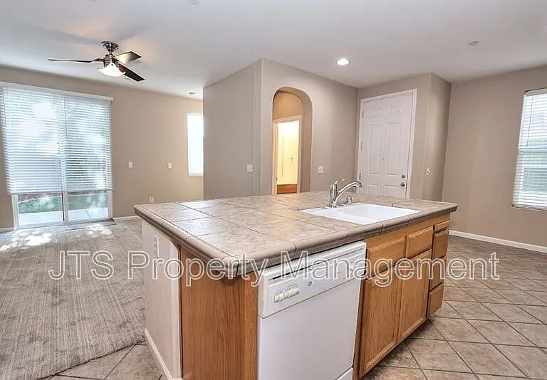 506 Navigator Dr — Photo 10