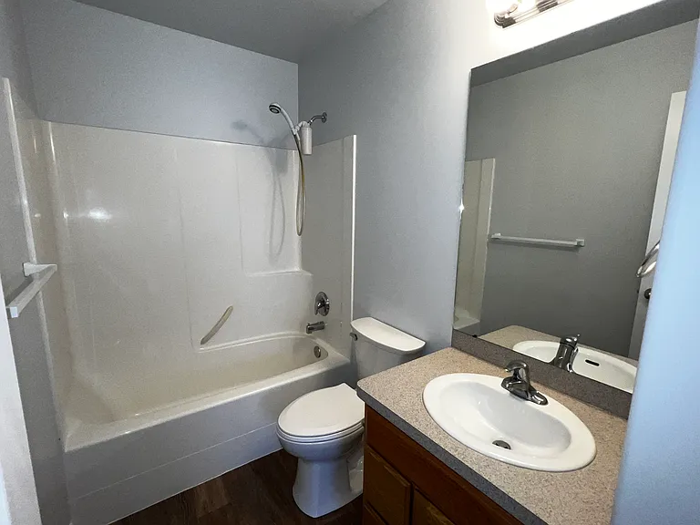 1517 W 600 N — Photo 9