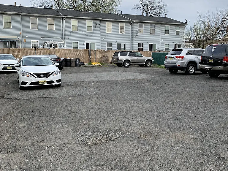 442 S Broad St #6 — Photo 13