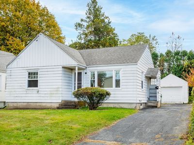 49 Bennett St, Chicopee, MA, 01013