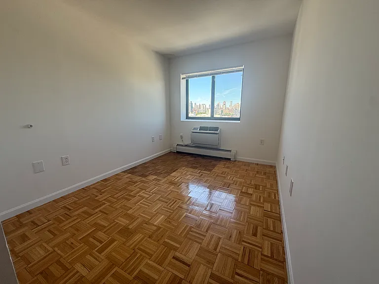 31-04 21st St #12 — Photo 11